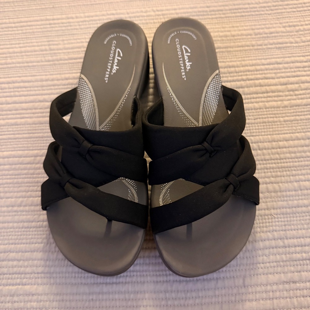 NEW Clarks Women's Cloudsteppers Arla Glison Black Wedge Thong Sandals Size 11W - Picture 4 of 8